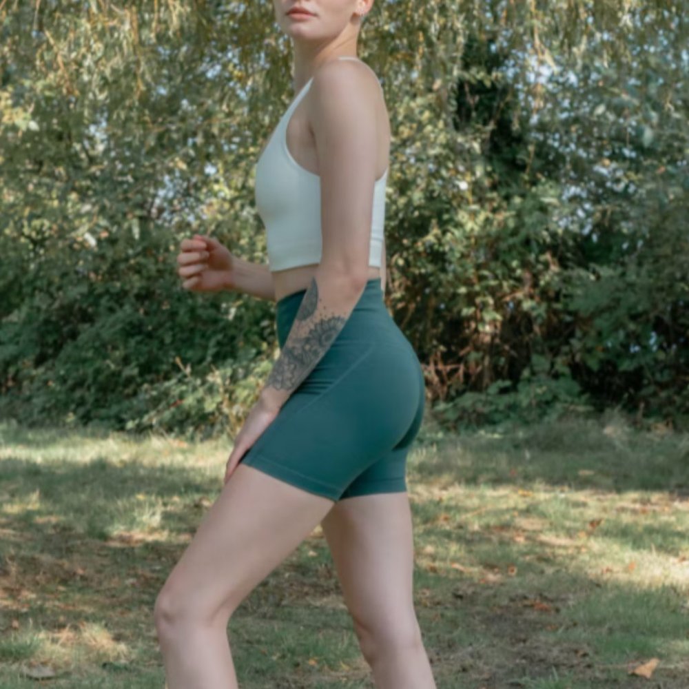 Girlfriend Collective High Rise Run Biker Shorts Green Size XXL